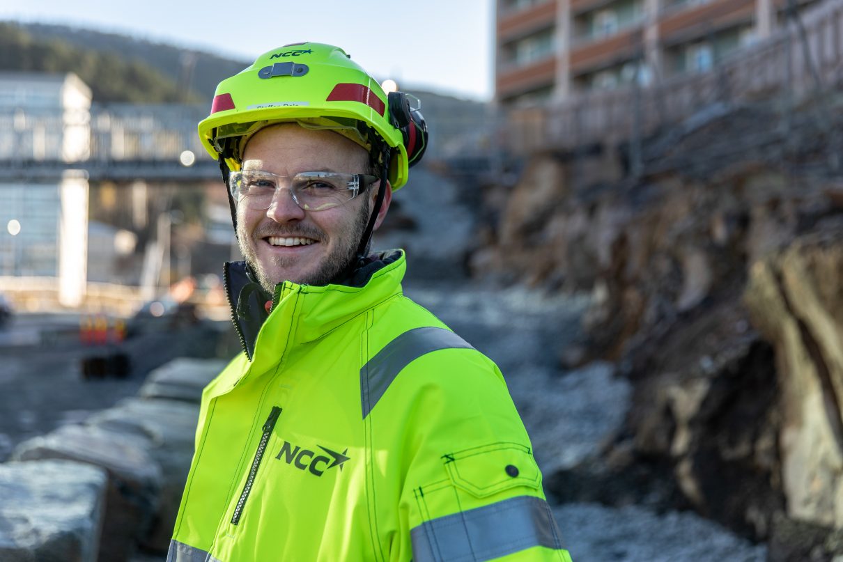 Steffen Dale er anleggsleder på NCC sitt Bybanen i Bergen-prosjekt i Fyllingsdalen. Foto: Eivind Senneset