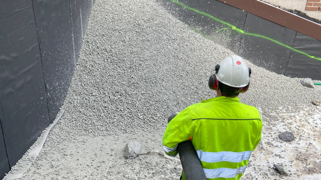Blåseløsning med Glasopor 10-20+